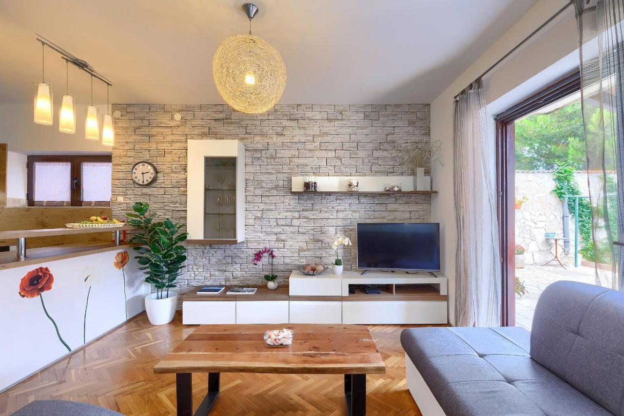 Stylish Flats With Two Bedrooms In Premantura Εξωτερικό φωτογραφία