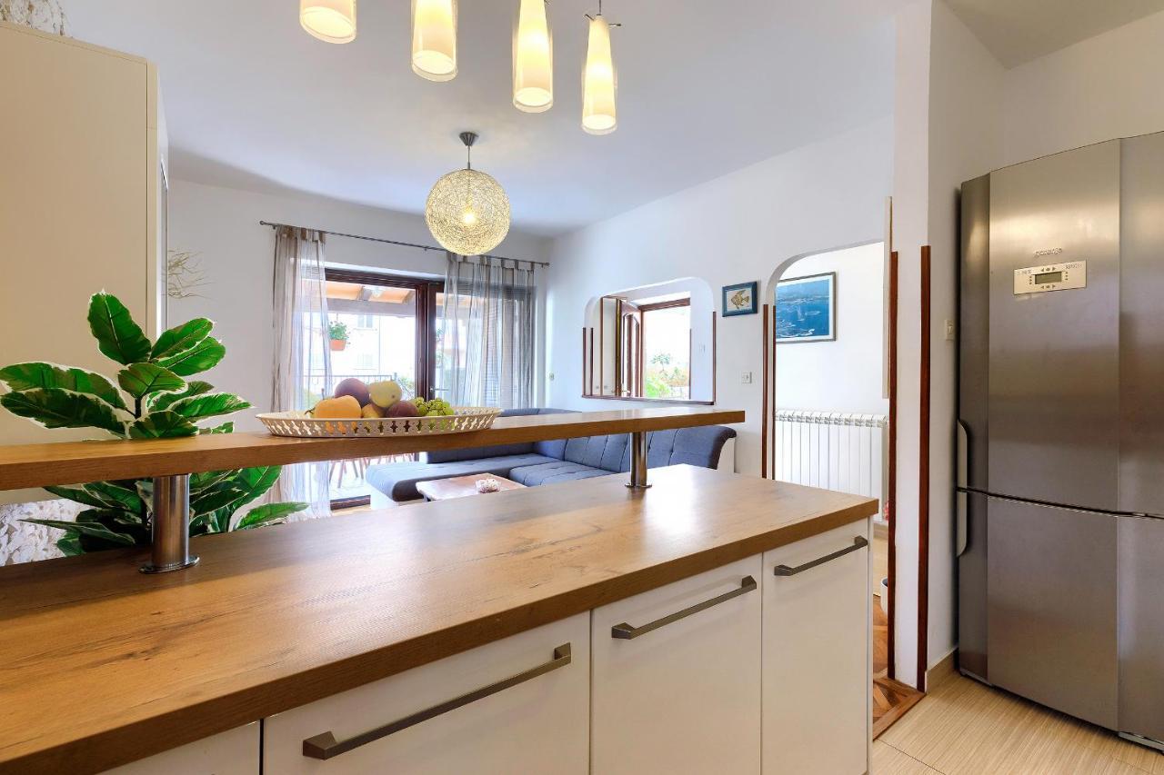 Stylish Flats With Two Bedrooms In Premantura Εξωτερικό φωτογραφία