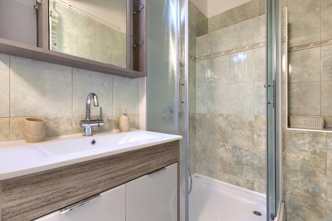 Stylish Flats With Two Bedrooms In Premantura Εξωτερικό φωτογραφία